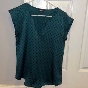 Express short sleeve top w/ crisscross detailing